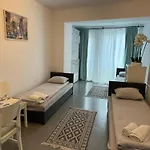 Esa Albergue