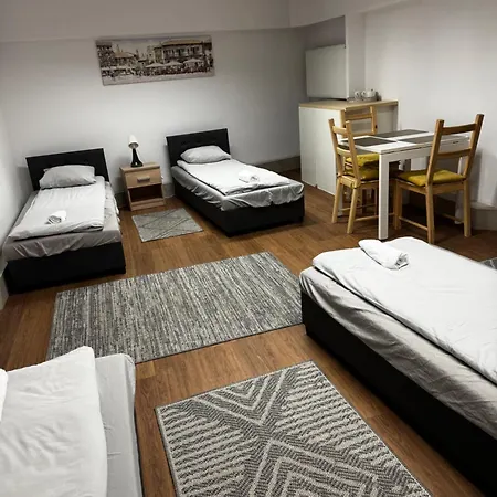 Esa Albergue