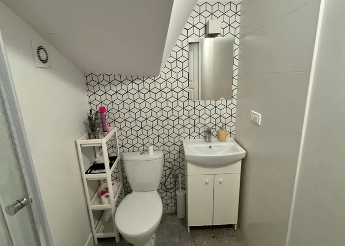 بيت شباب Esa *